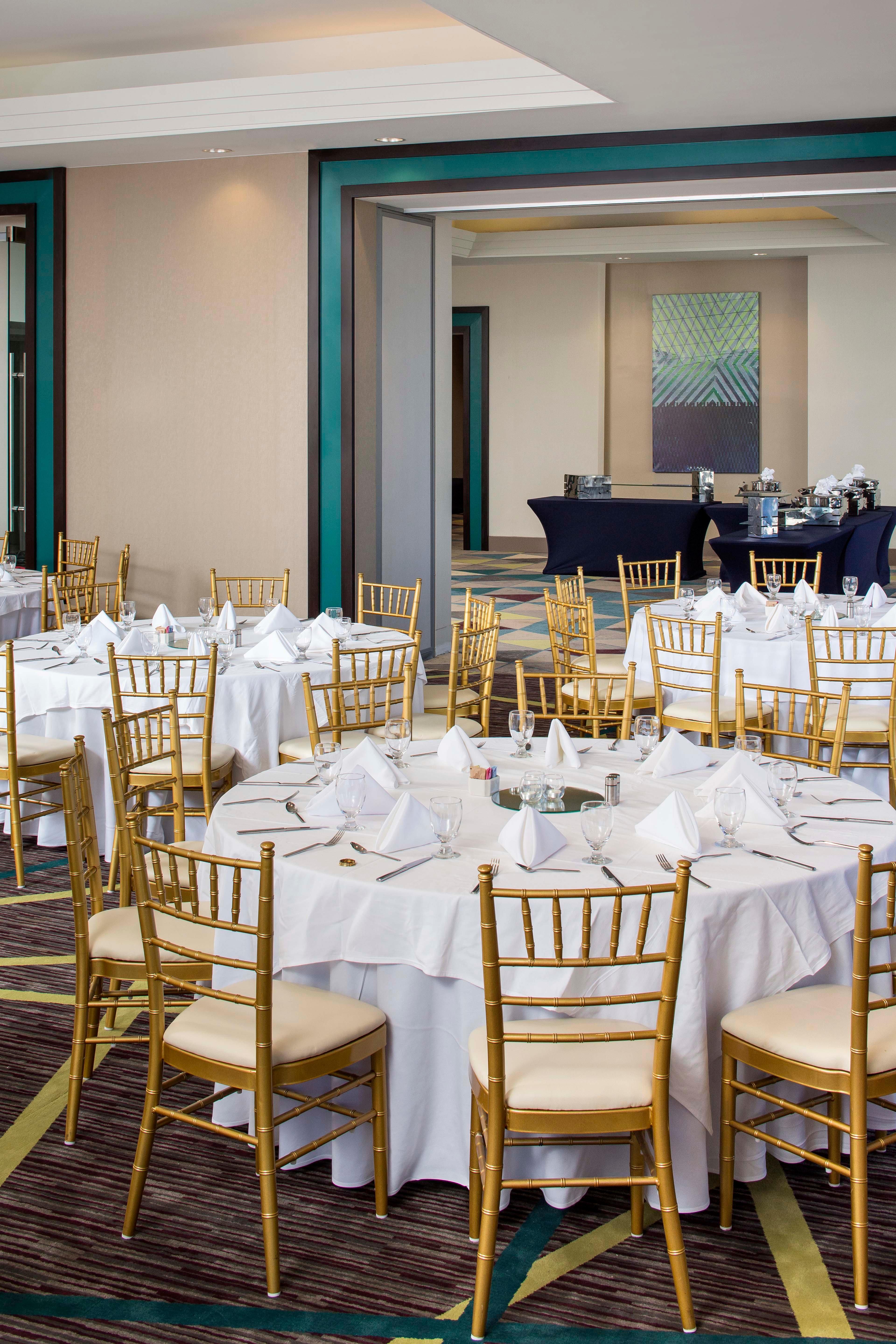 Отель Crowne Plaza Atlanta - Midtown By Ihg Экстерьер фото